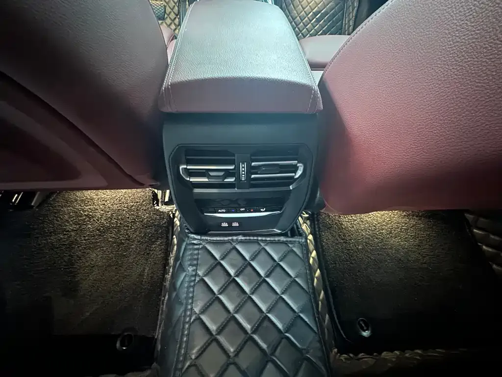 BMW i3 — фото 10