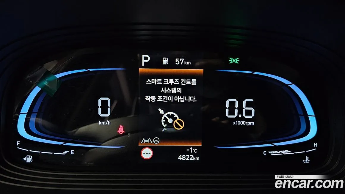 Hyundai Venue — фото 2