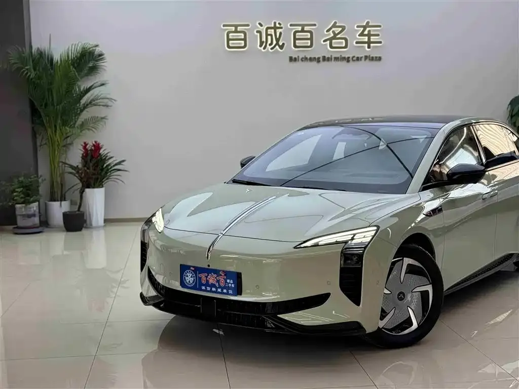Hongqi EH7 — фото 2