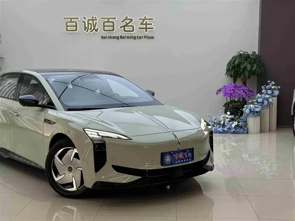 Hongqi EH7 — фото 4