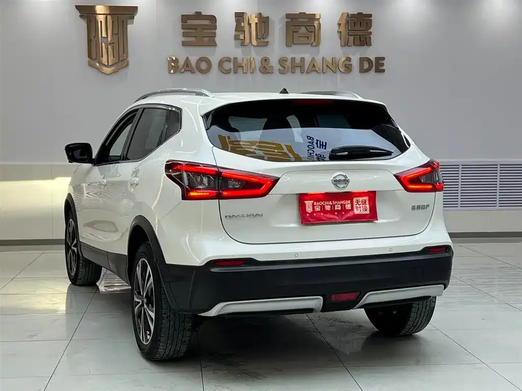 Nissan Qashqai — фото 5