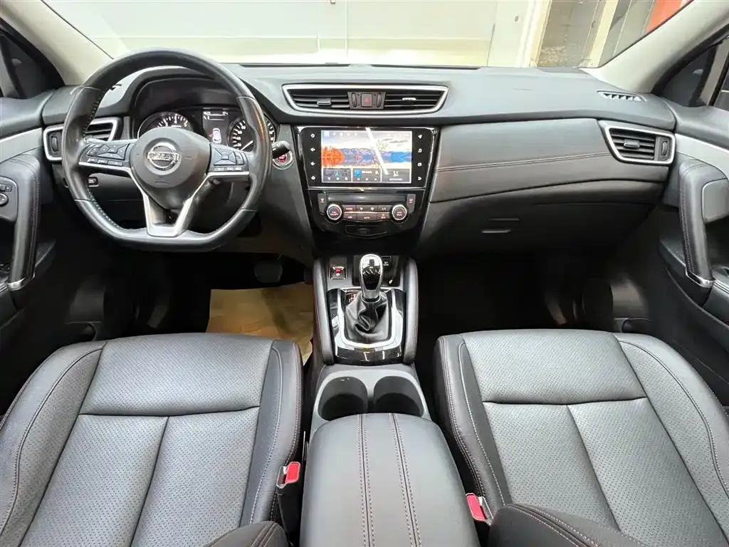 Nissan Qashqai — фото 10