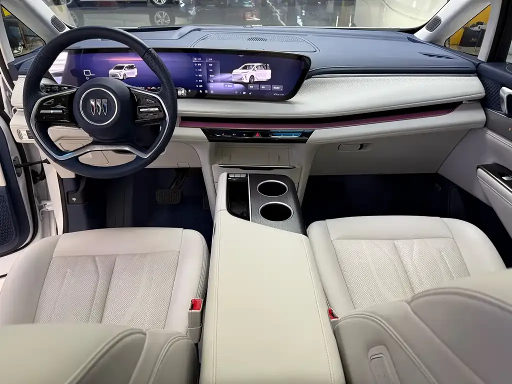 Buick GL8 Hybrid — фото 3