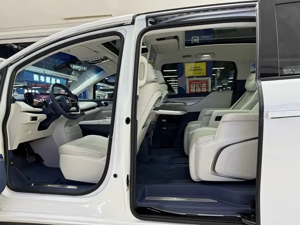 Buick GL8 Hybrid — фото 7
