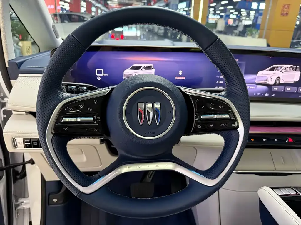 Buick GL8 Hybrid — фото 9