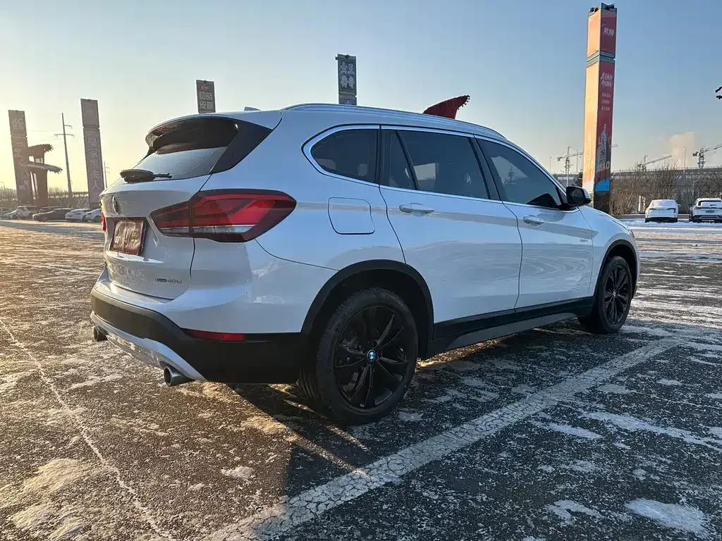 BMW X1 — фото 10