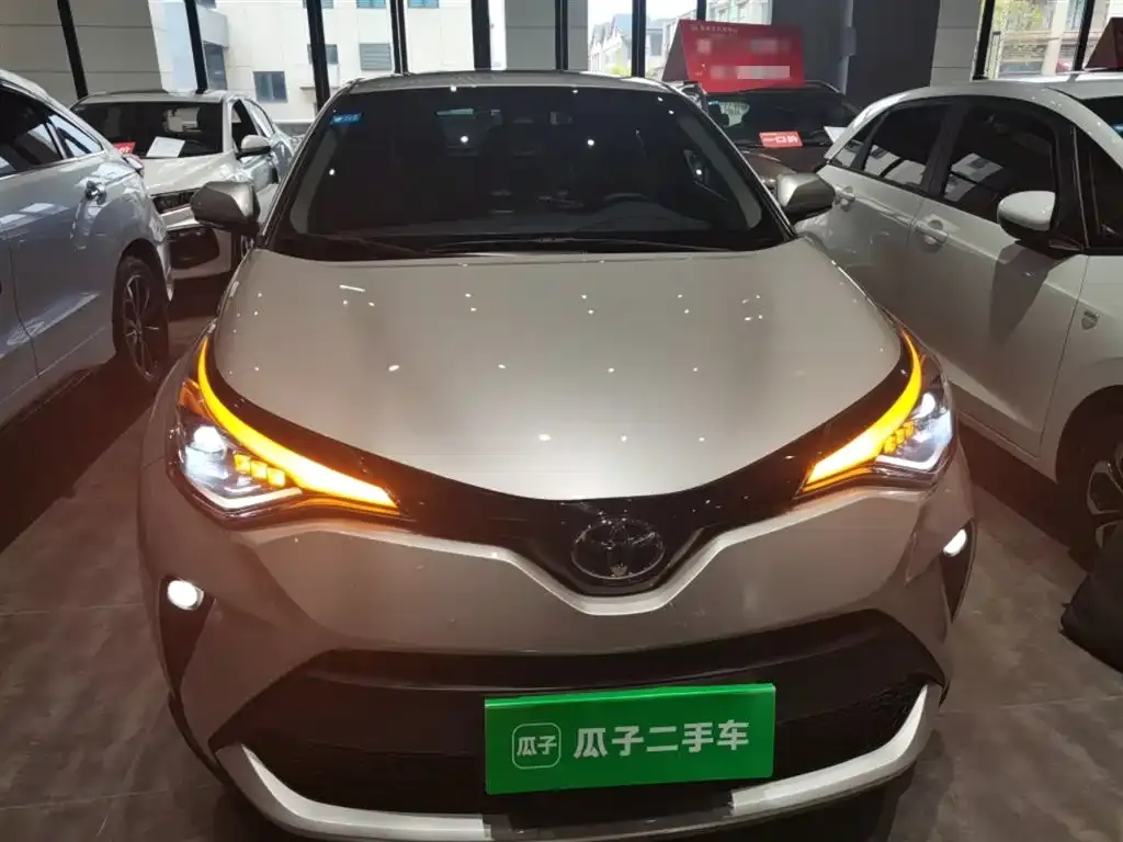 Toyota C-HR — фото 4