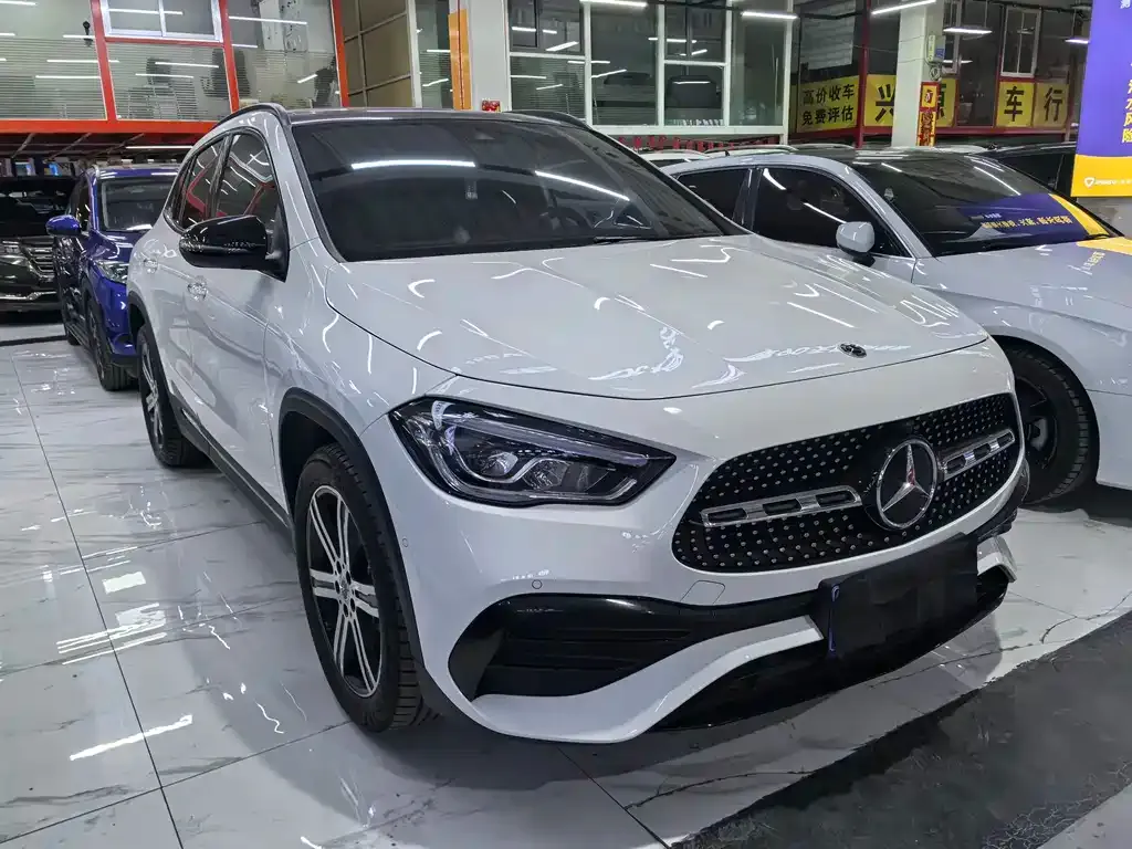 Mercedes-Benz GLA — фото 6