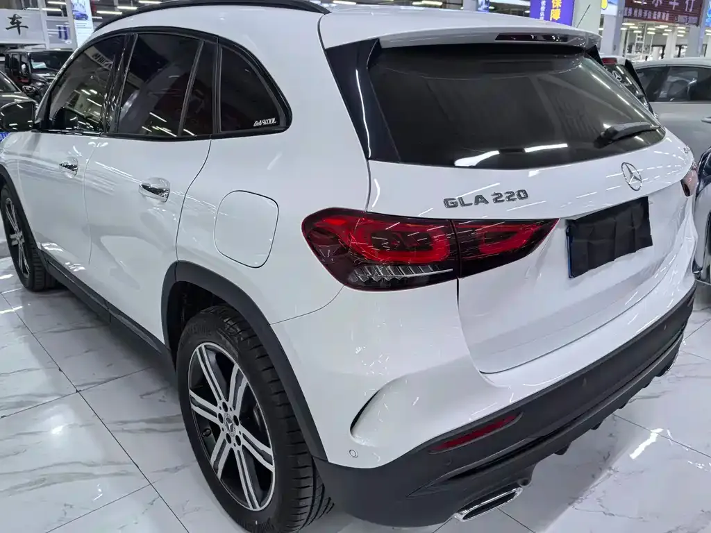 Mercedes-Benz GLA — фото 2