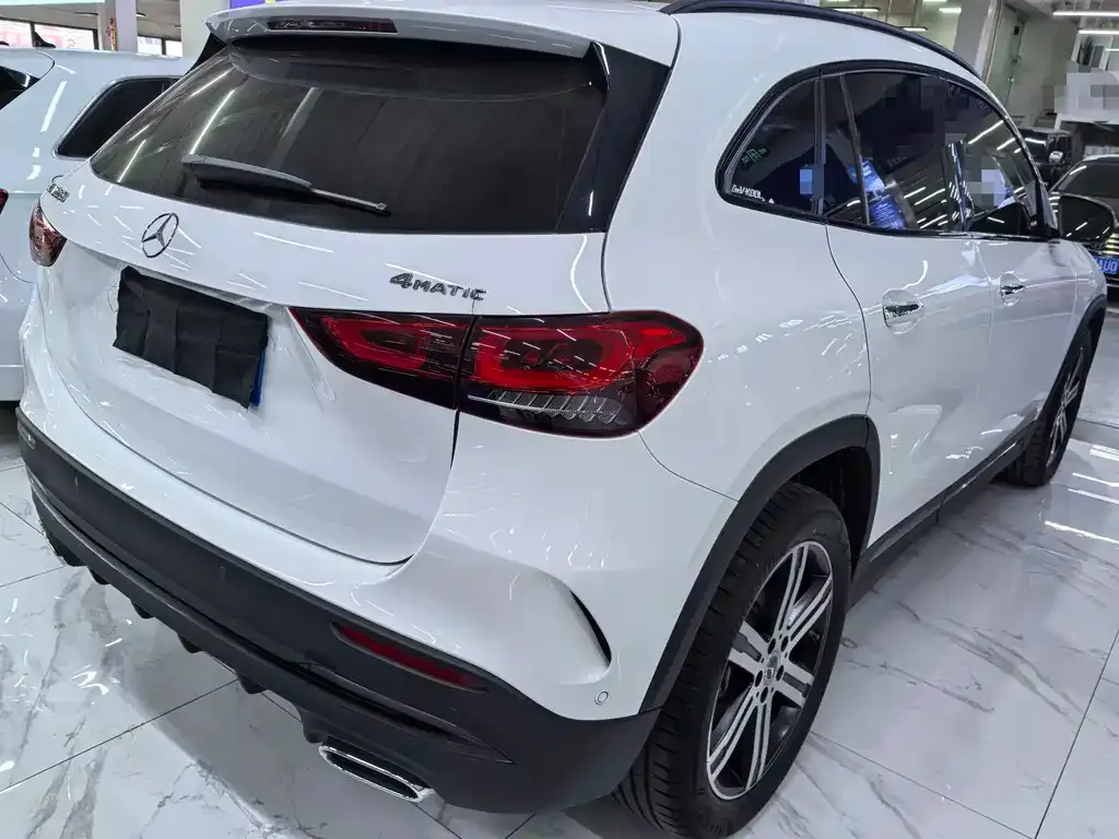 Mercedes-Benz GLA — фото 9