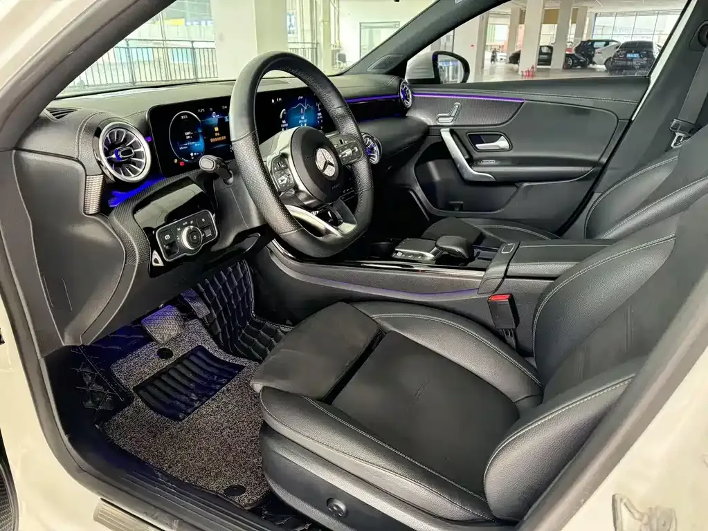 Mercedes-Benz A-Class — фото 10
