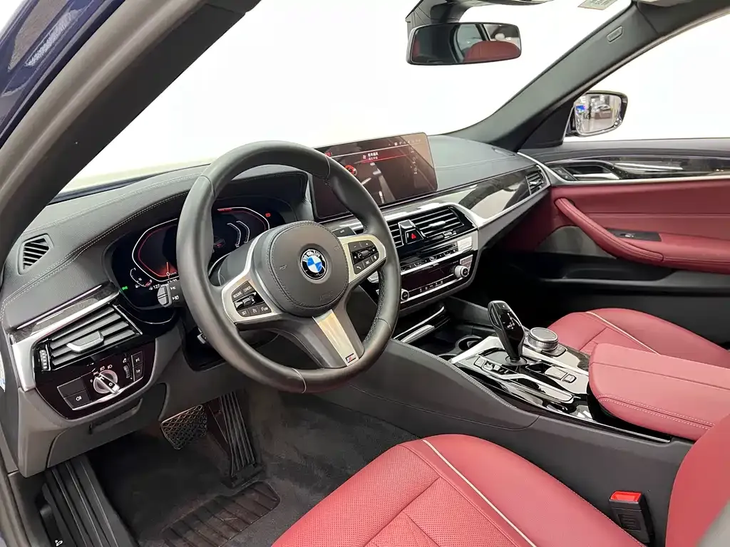 BMW 5 Series — фото 4