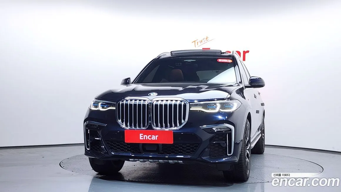 BMW X7 — фото 2