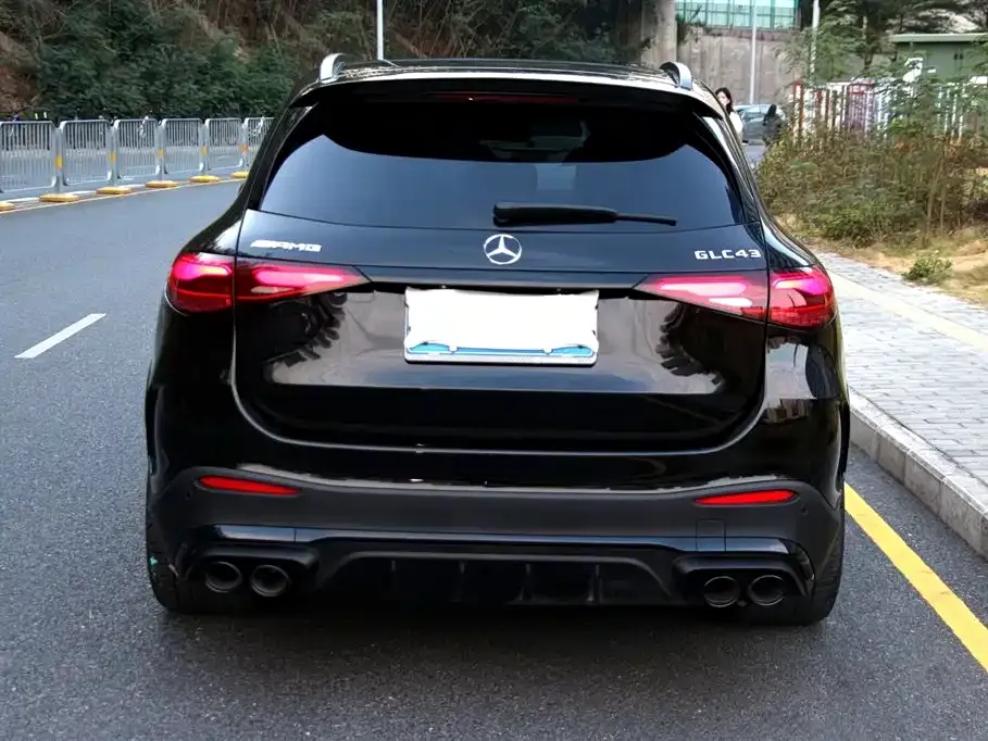 Mercedes-Benz GLC AMG — фото 4