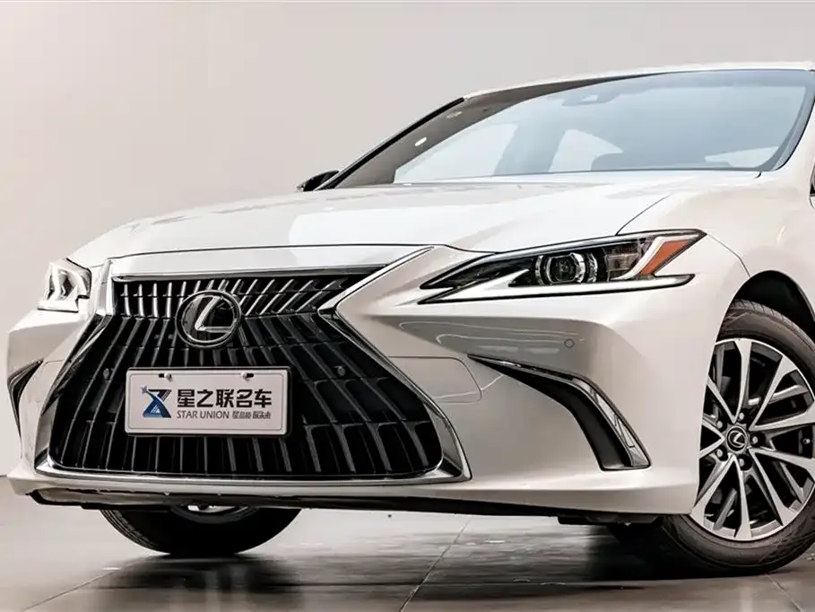 Lexus ES — фото 3