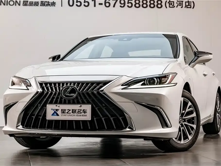 Lexus ES — фото 7