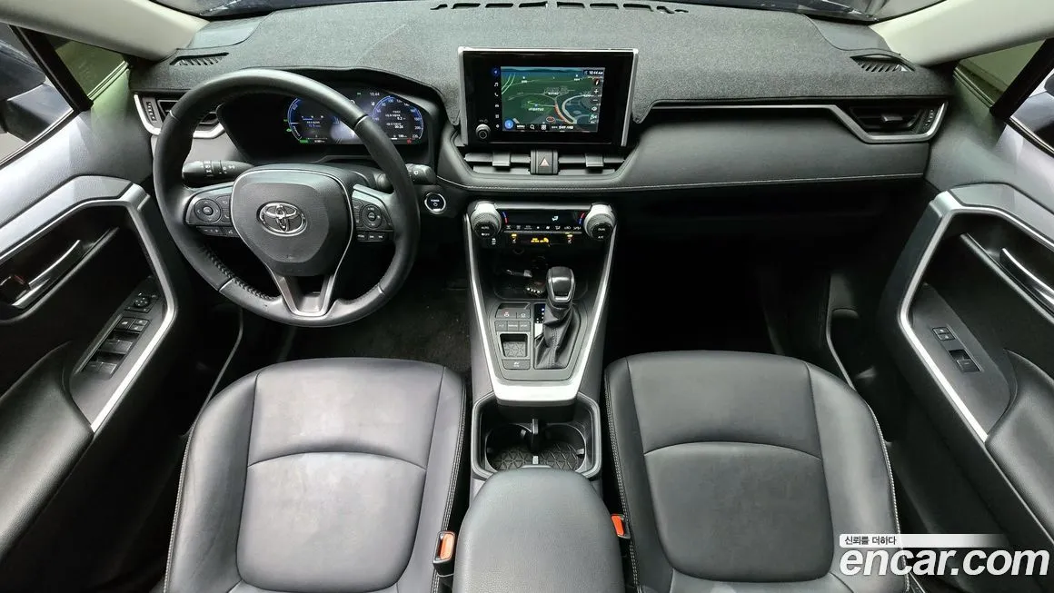 Toyota RAV4 — фото 3