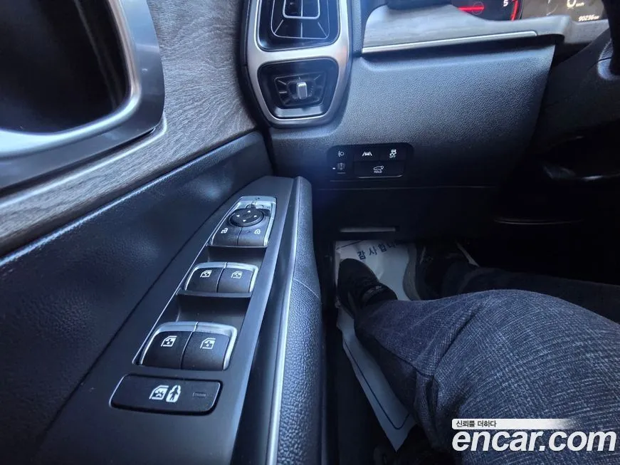 Kia Sorento — фото 10