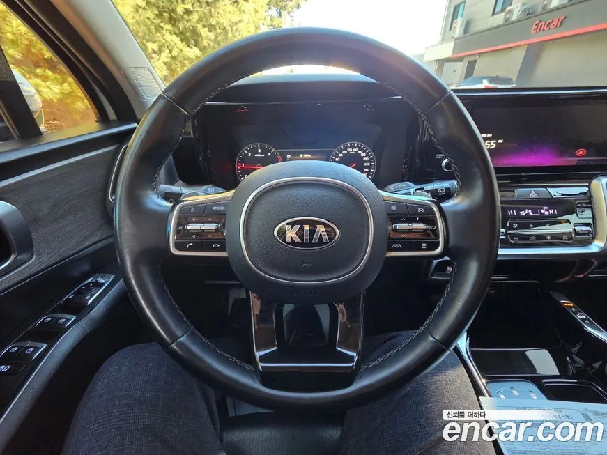 Kia Sorento — фото 6