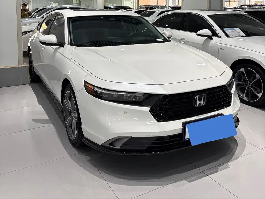 Honda Accord — фото 3