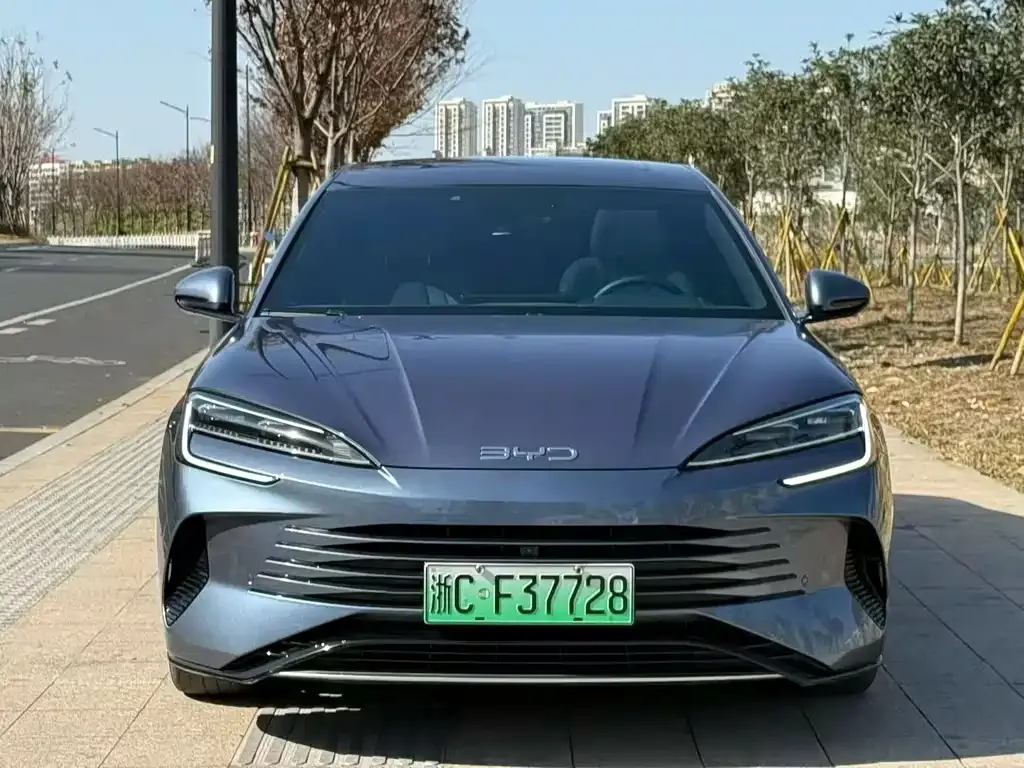 BYD Seal — фото 6