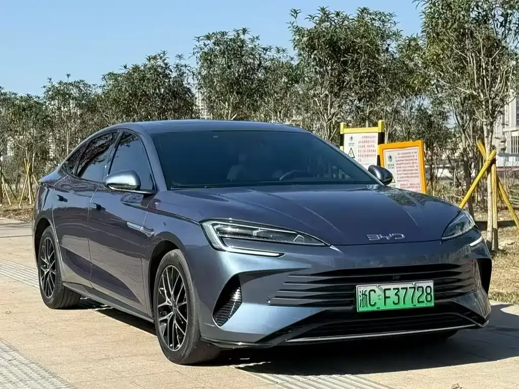 BYD Seal — фото 9