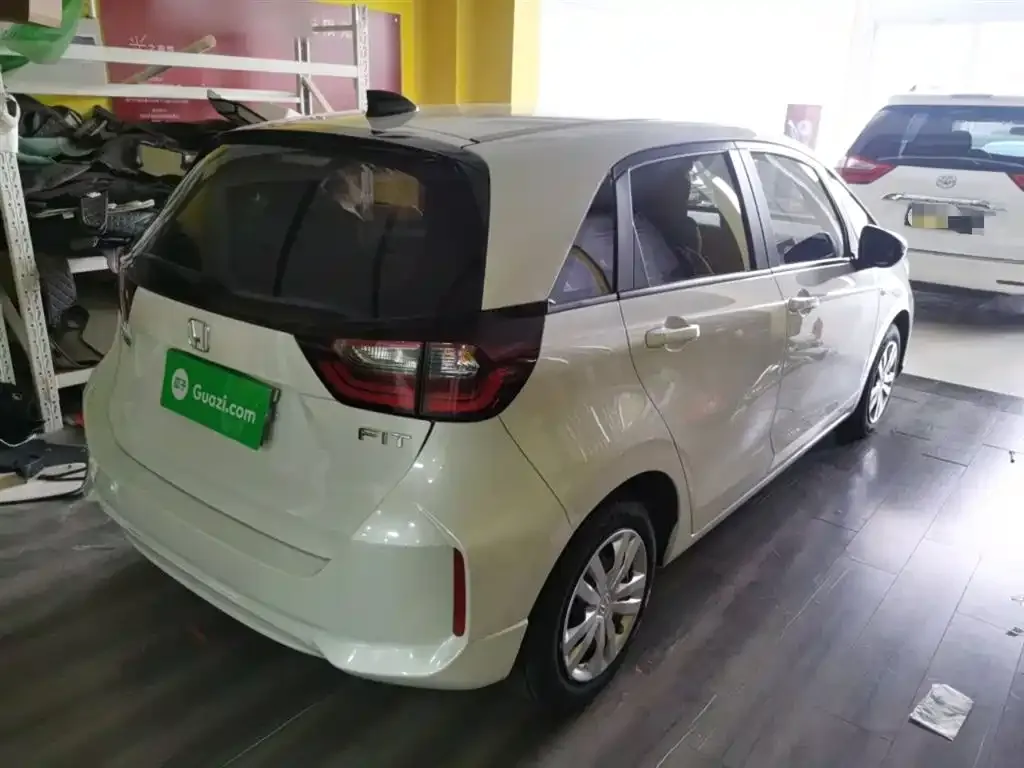 Honda Fit — фото 3