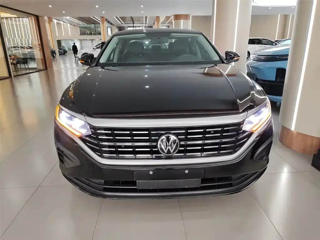 Volkswagen Passat — фото 5