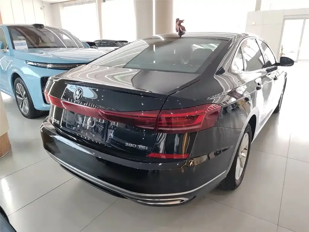 Volkswagen Passat — фото 2