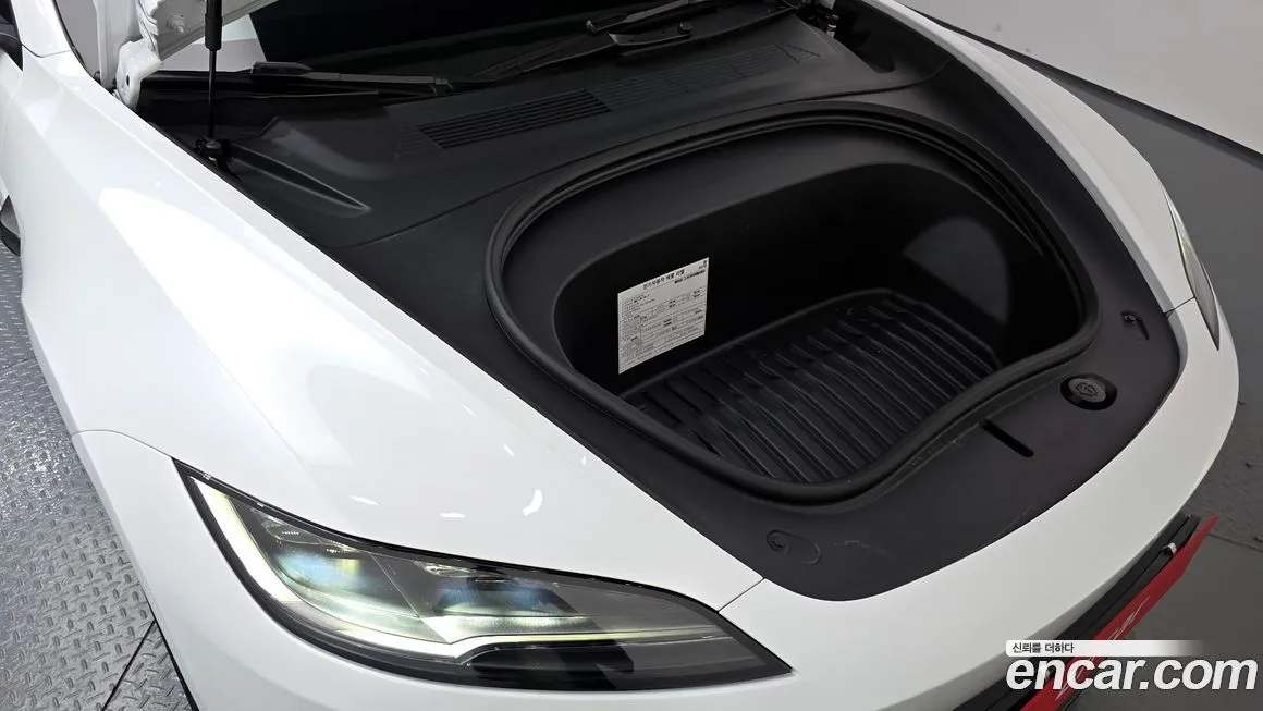 Tesla Model 3 — фото 5