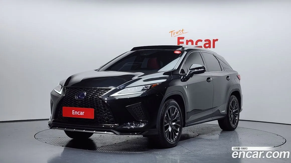 Lexus RX — фото 1