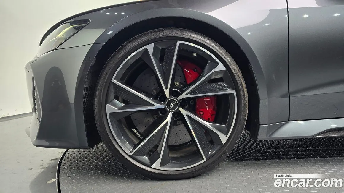 Audi RS7 — фото 5