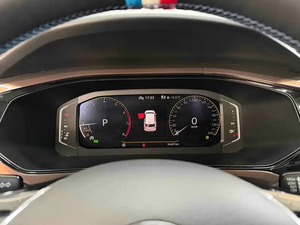 Volkswagen Tharu — фото 3