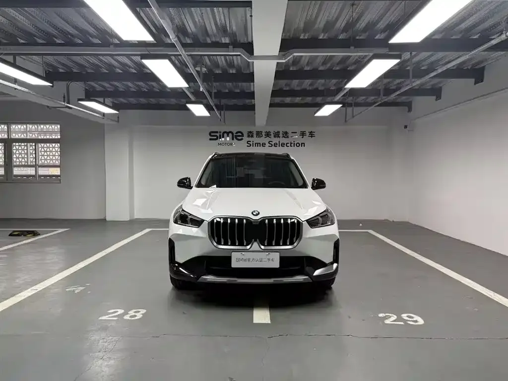 BMW X1 — фото 5