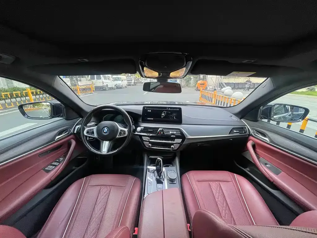 BMW 5 Series New Energy — фото 9