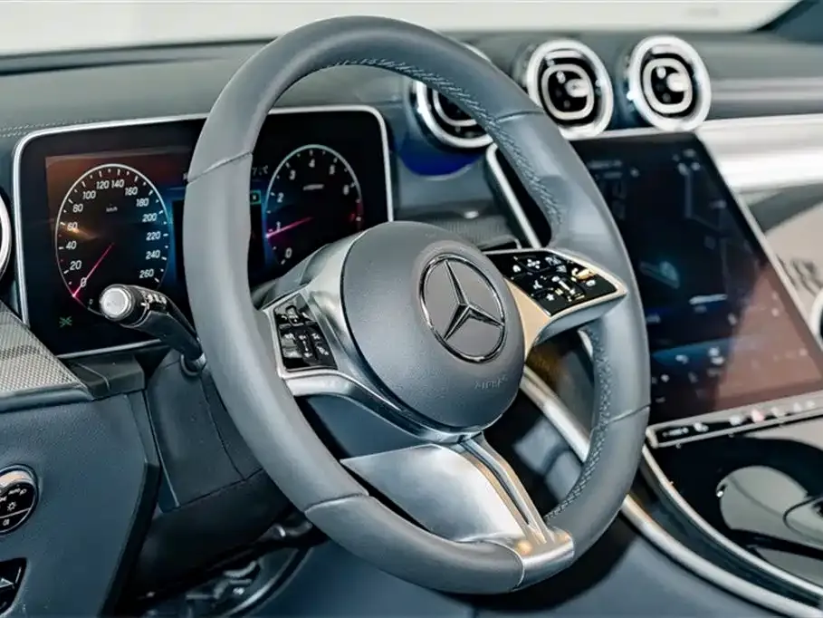 Mercedes-Benz GLC — фото 10