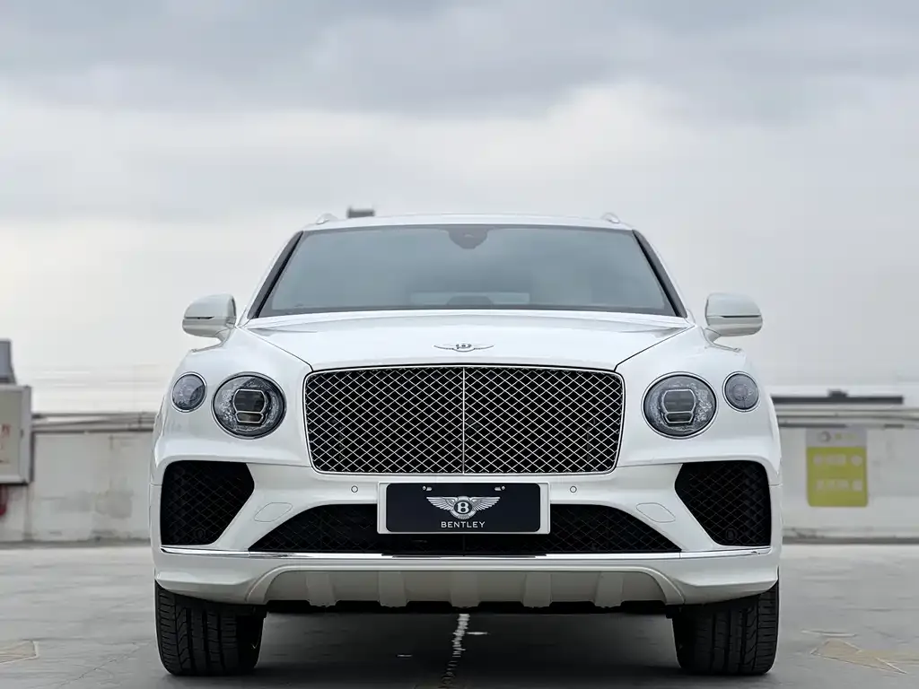 Bentley Bentayga — фото 2