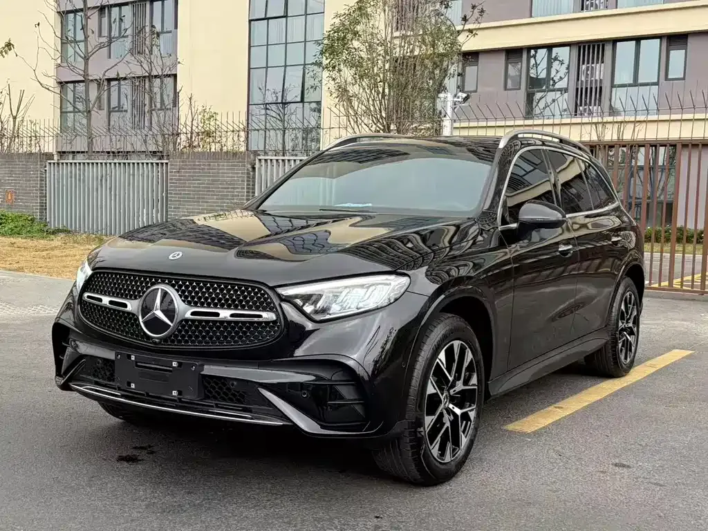 Mercedes-Benz GLC — фото 1