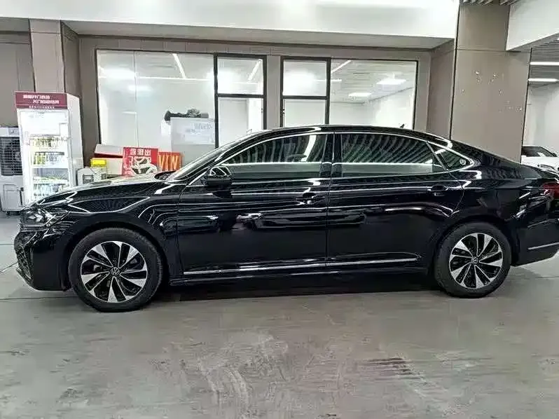 Volkswagen Passat — фото 2