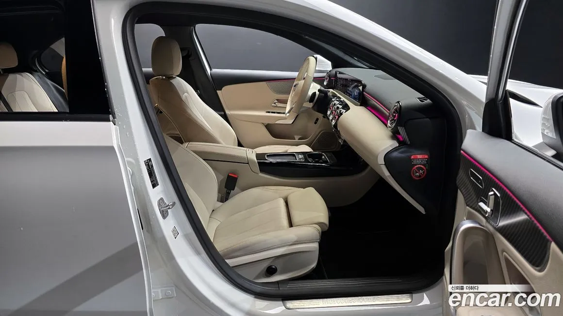 Mercedes-Benz A-Class — фото 10