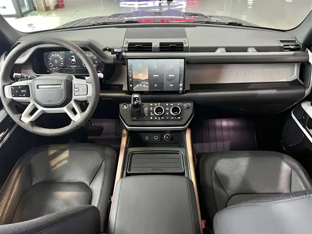 Land Rover Defender — фото 9