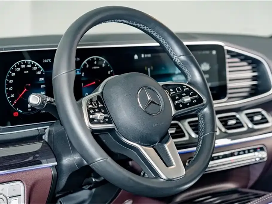 Mercedes-Benz GLE — фото 10