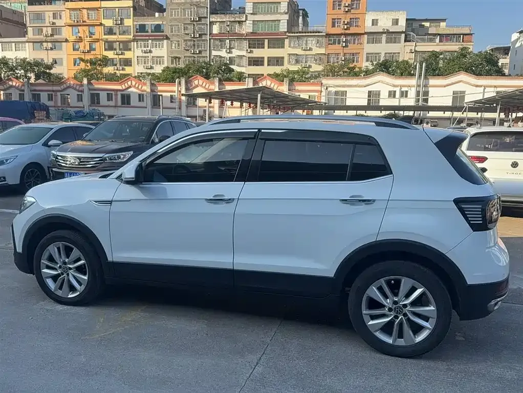 Volkswagen T-Cross — фото 7