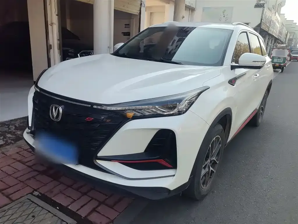 Changan CS75PLUS — фото 1