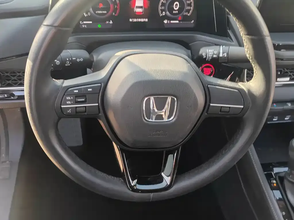 Honda Inspire — фото 4