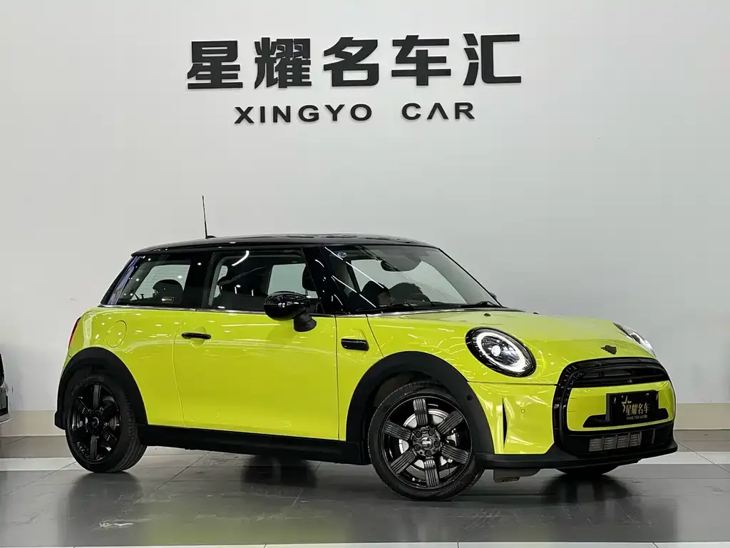 MINI Cooper (3-door) — фото 1