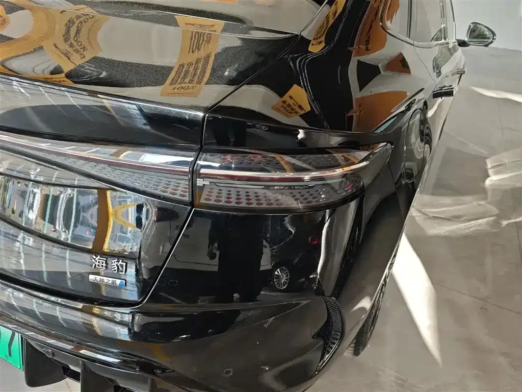 BYD Seal — фото 10