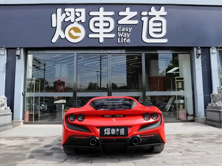 Ferrari F8 — фото 2