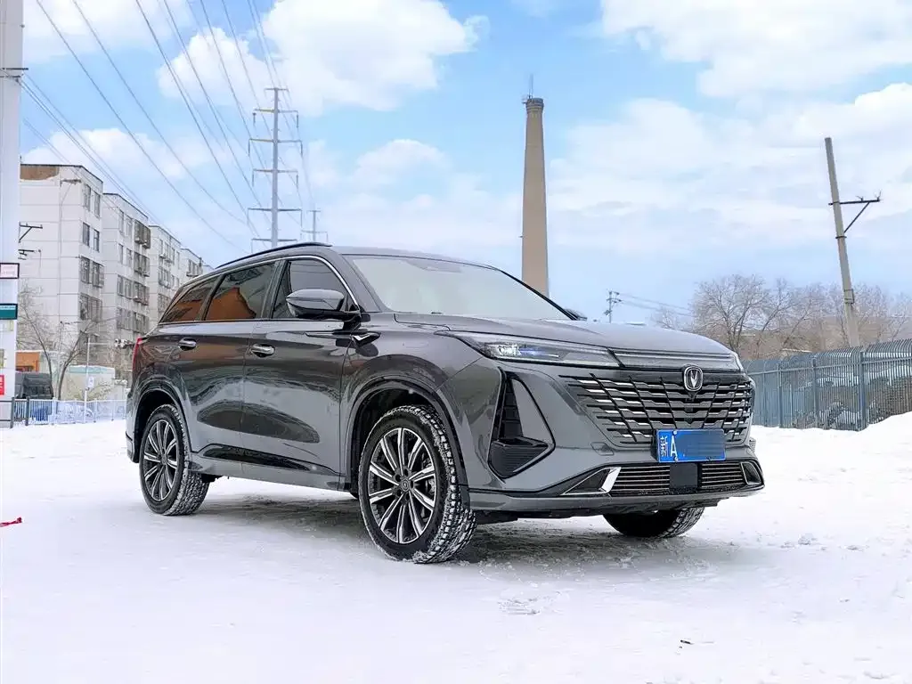 Changan CS75 PLUS — фото 4