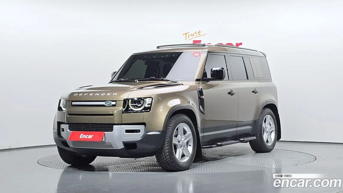Land Rover Defender — фото 1